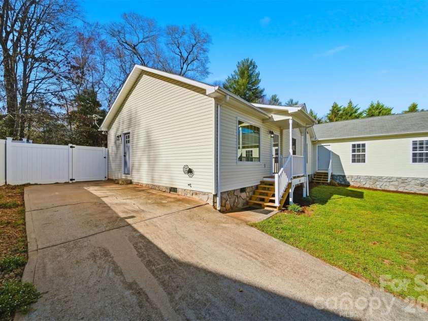 4771 Petra Mill Road, Granite Falls, NC 28630.  MLS# CAR4355245, YatesRealty ID 10087. 