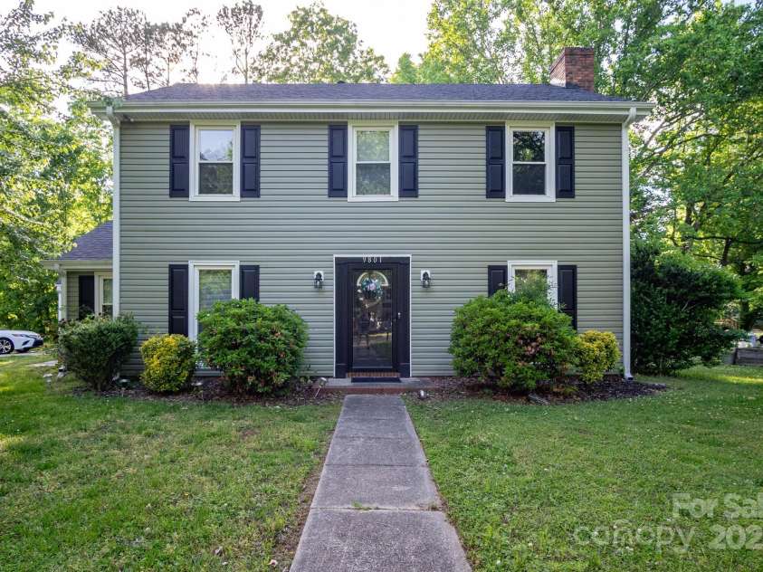 9801 Kent Village Drive, Charlotte, NC 28269.  MLS# CAR4252245, YatesRealty ID 10090. 