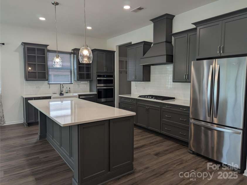 6642 Star Drive, Sherrills Ford, NC 28673.  MLS# CAR4253691, YatesRealty ID 10092. She dream kitchen.