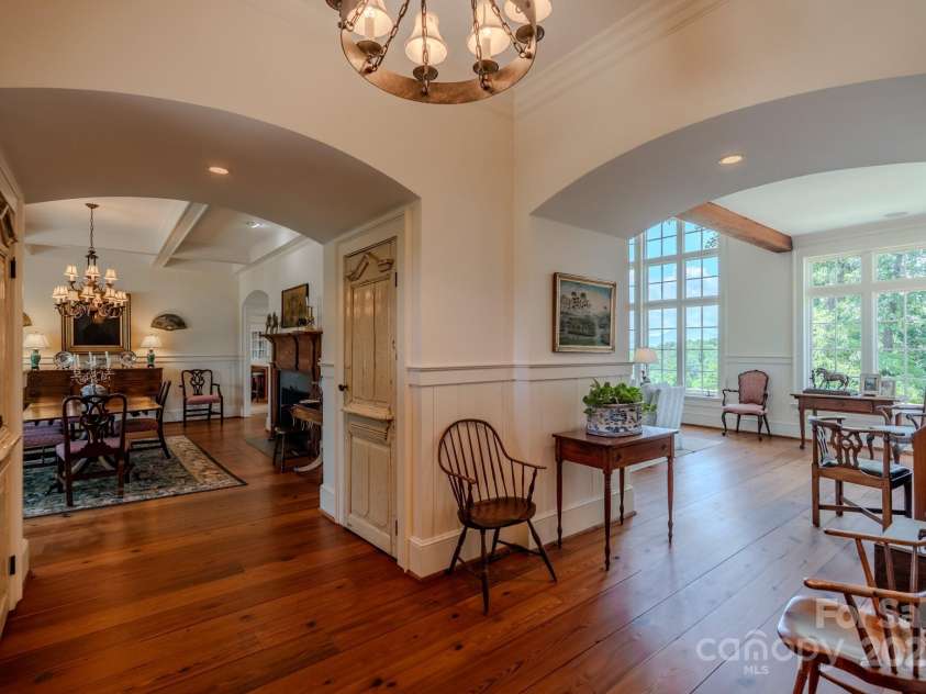 650 Golf Course Road, Columbus, NC 28722.  MLS# CAR4277544, YatesRealty ID 10094. 