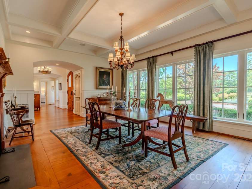 650 Golf Course Road, Columbus, NC 28722.  MLS# CAR4277544, YatesRealty ID 10094. 