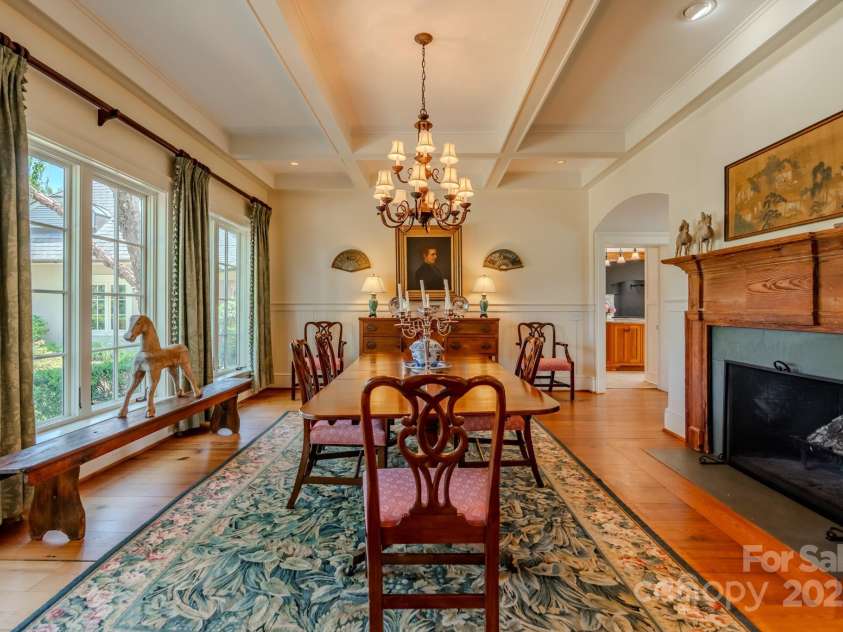 650 Golf Course Road, Columbus, NC 28722.  MLS# CAR4277544, YatesRealty ID 10094. 