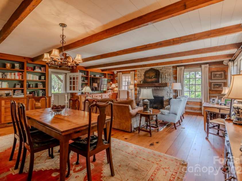 650 Golf Course Road, Columbus, NC 28722.  MLS# CAR4277544, YatesRealty ID 10094. 