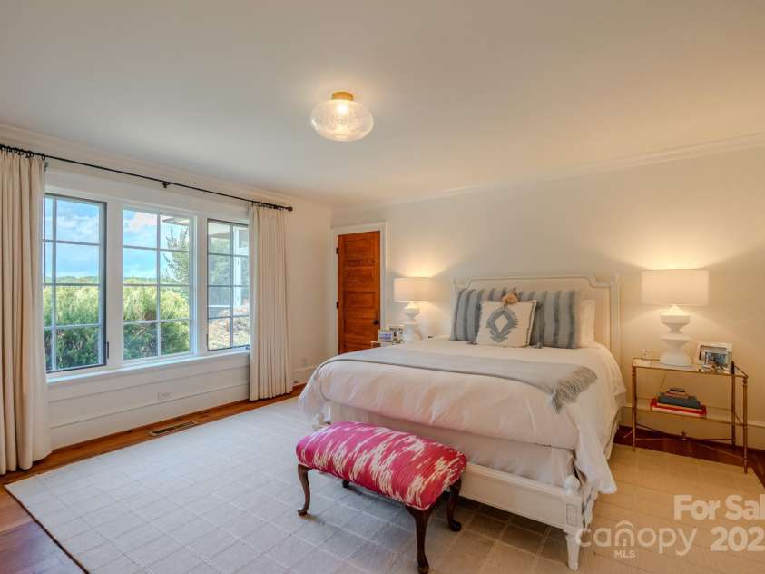 650 Golf Course Road, Columbus, NC 28722.  MLS# CAR4277544, YatesRealty ID 10094. 