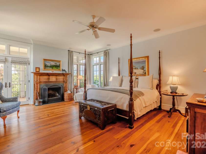 650 Golf Course Road, Columbus, NC 28722.  MLS# CAR4277544, YatesRealty ID 10094. 