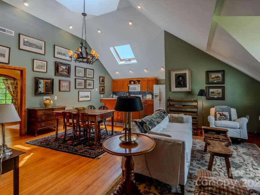 650 Golf Course Road, Columbus, NC 28722.  MLS# CAR4277544, YatesRealty ID 10094. 