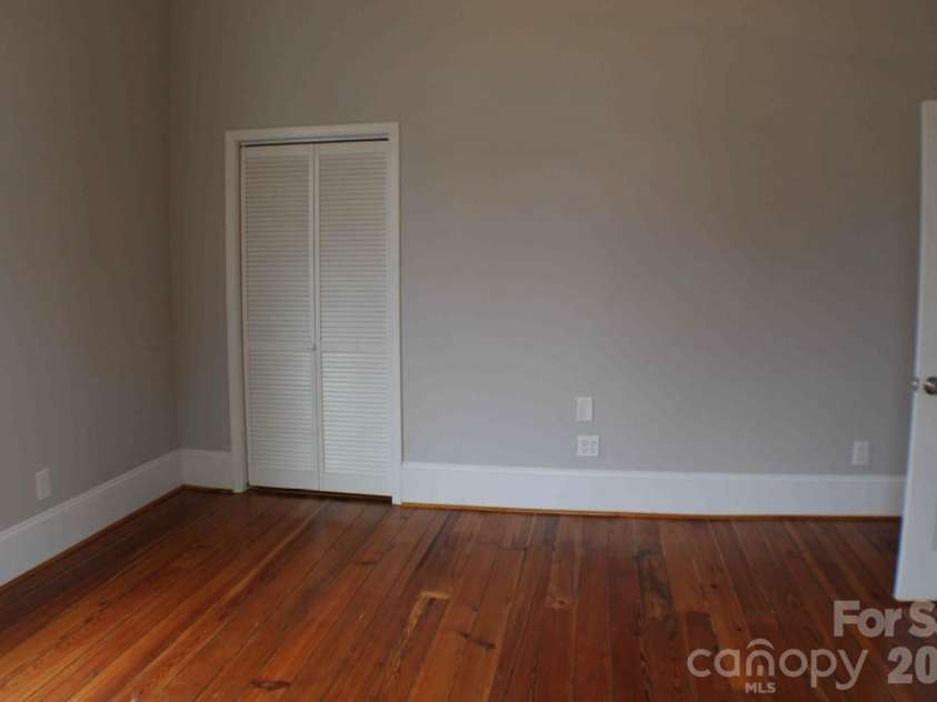 128 College Street, Chester, SC 29706.  MLS# CAR4345939, YatesRealty ID 10095. 