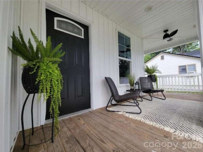128 College Street, Chester, SC 29706.  MLS# CAR4345939, YatesRealty ID 10095. 