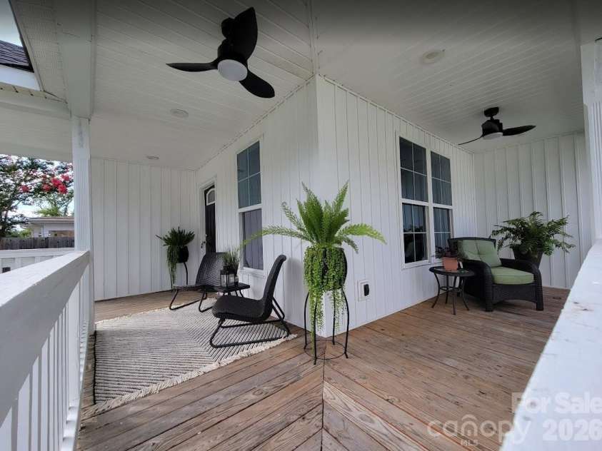 128 College Street, Chester, SC 29706.  MLS# CAR4345939, YatesRealty ID 10095. 