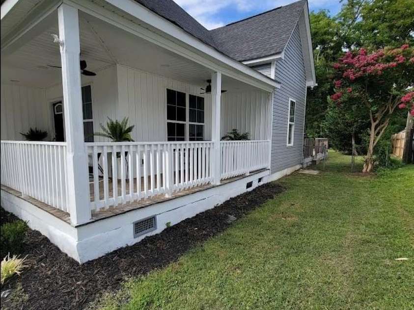 128 College Street, Chester, SC 29706.  MLS# CAR4345939, YatesRealty ID 10095. 