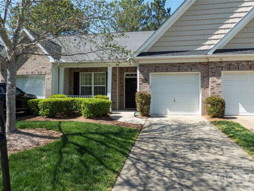 6222 Meadow Glen Lane, Harrisburg, NC 28075.  MLS# CAR4244827, YatesRealty ID 10095. 