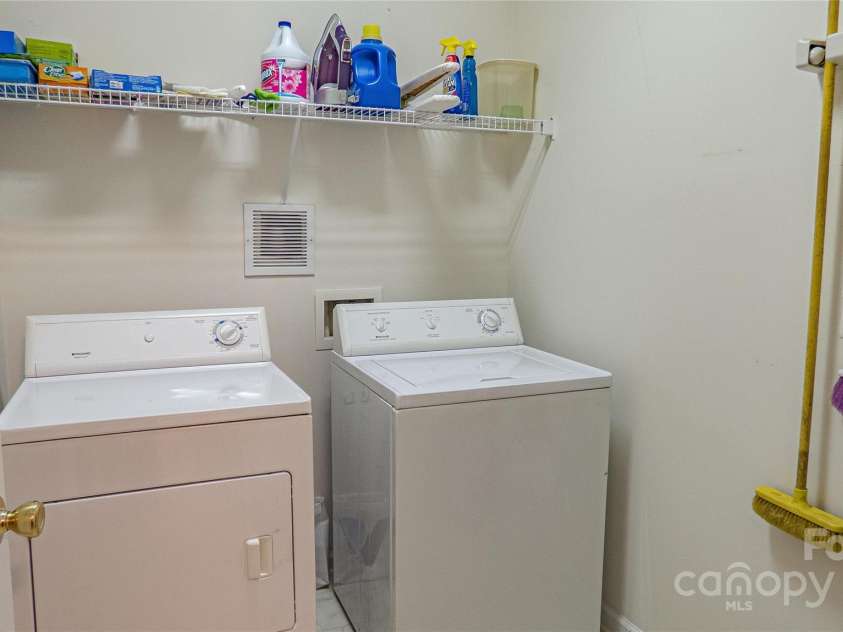 6222 Meadow Glen Lane, Harrisburg, NC 28075.  MLS# CAR4244827, YatesRealty ID 10095. Laundry Room