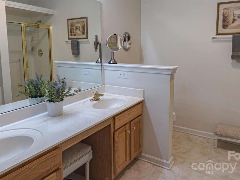 6222 Meadow Glen Lane, Harrisburg, NC 28075.  MLS# CAR4244827, YatesRealty ID 10095. Primary Bathroom