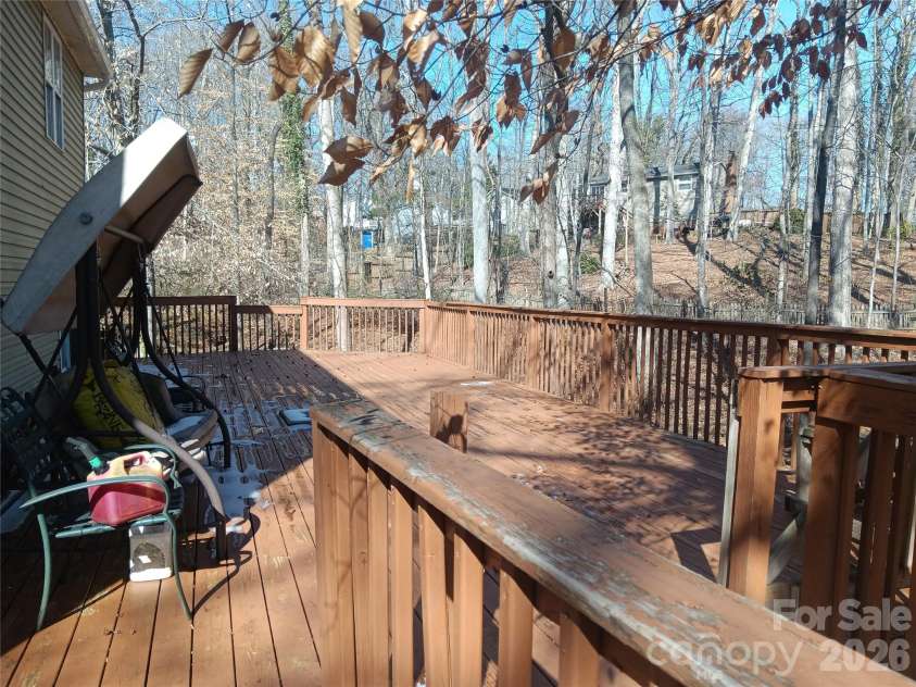 8443 Shiredale Lane, Charlotte, NC 28212.  MLS# CAR4331657, YatesRealty ID 10096. Deck off Back of Home