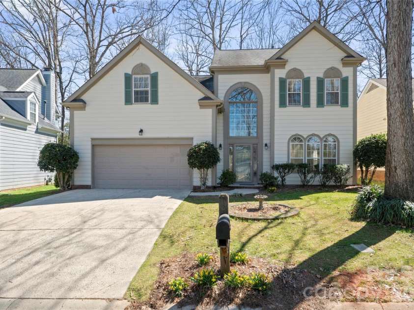 6107 Park Hill Road, Charlotte, NC 28277.  MLS# CAR4344994, YatesRealty ID 10097. 