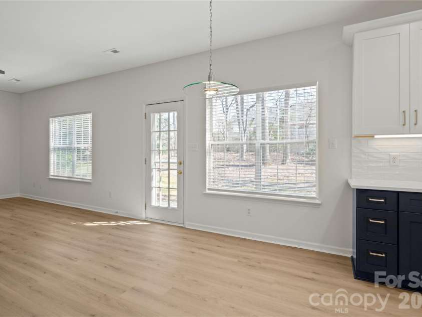 6107 Park Hill Road, Charlotte, NC 28277.  MLS# CAR4344994, YatesRealty ID 10097. 