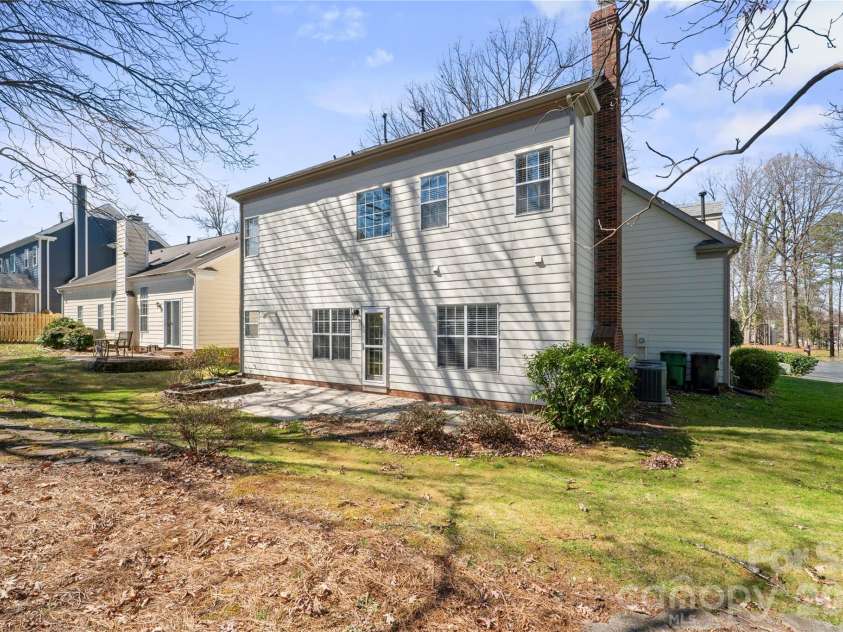6107 Park Hill Road, Charlotte, NC 28277.  MLS# CAR4344994, YatesRealty ID 10097. 