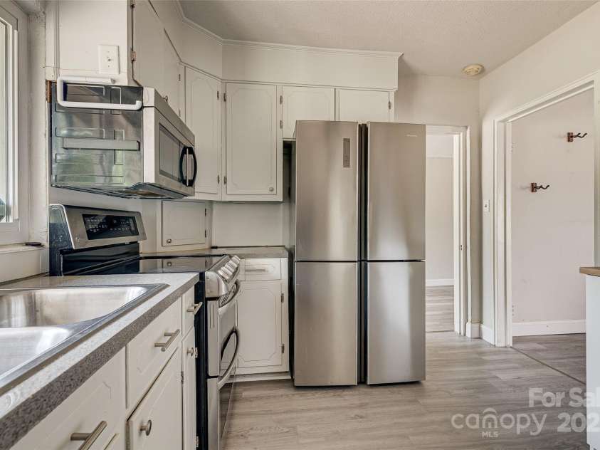 85 Myrtle Avenue, Concord, NC 28025.  MLS# CAR4253999, YatesRealty ID 10097. 