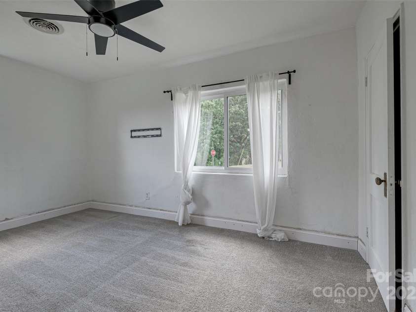 85 Myrtle Avenue, Concord, NC 28025.  MLS# CAR4253999, YatesRealty ID 10097. 