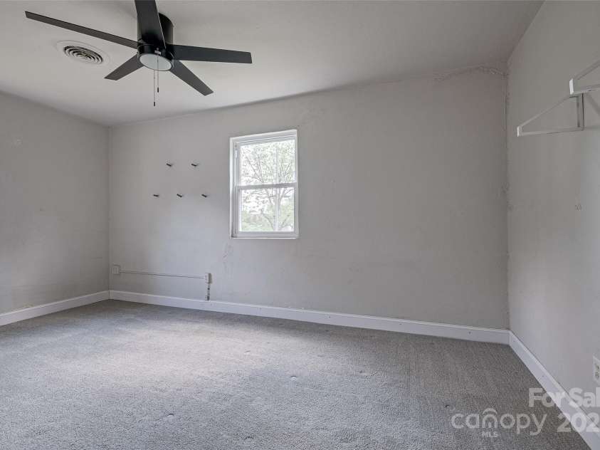 85 Myrtle Avenue, Concord, NC 28025.  MLS# CAR4253999, YatesRealty ID 10097. 