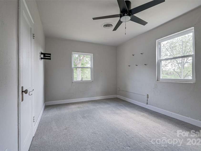 85 Myrtle Avenue, Concord, NC 28025.  MLS# CAR4253999, YatesRealty ID 10097. 