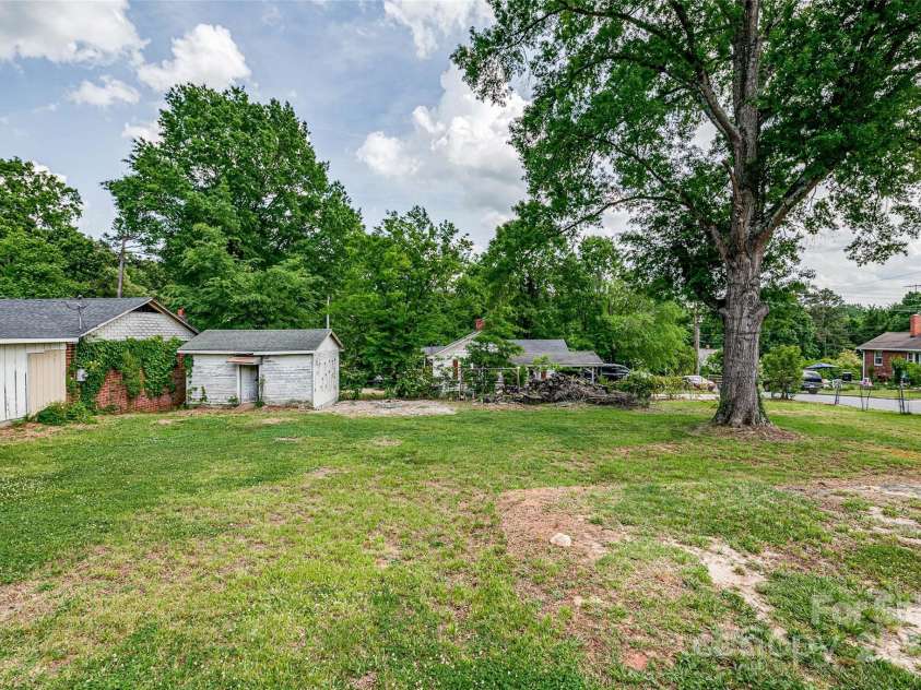 85 Myrtle Avenue, Concord, NC 28025.  MLS# CAR4253999, YatesRealty ID 10097. 