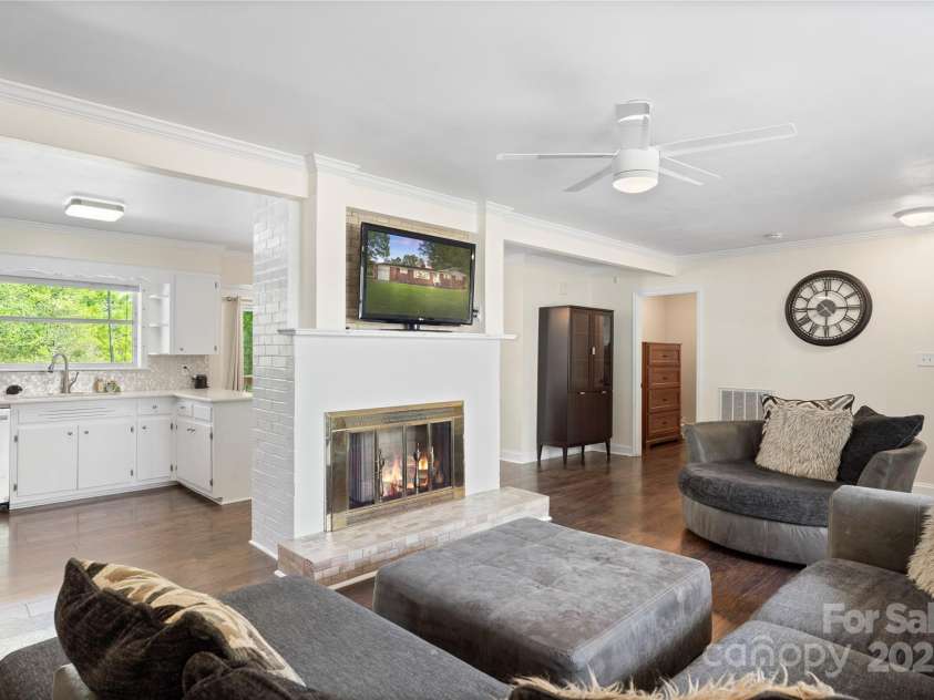 1099 Potter Road, Lancaster, SC 29720.  MLS# CAR4243884, YatesRealty ID 10098. 