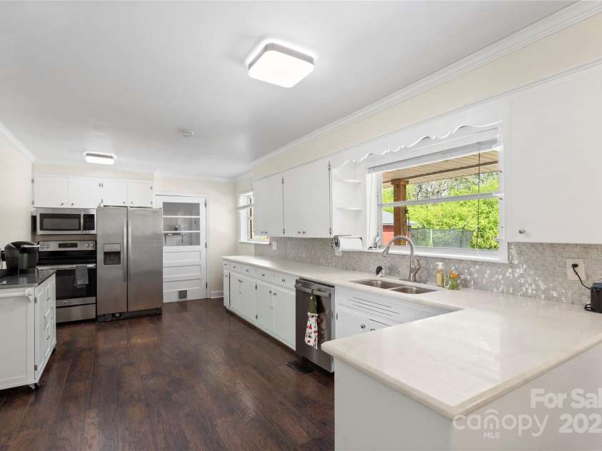 1099 Potter Road, Lancaster, SC 29720.  MLS# CAR4243884, YatesRealty ID 10098. 