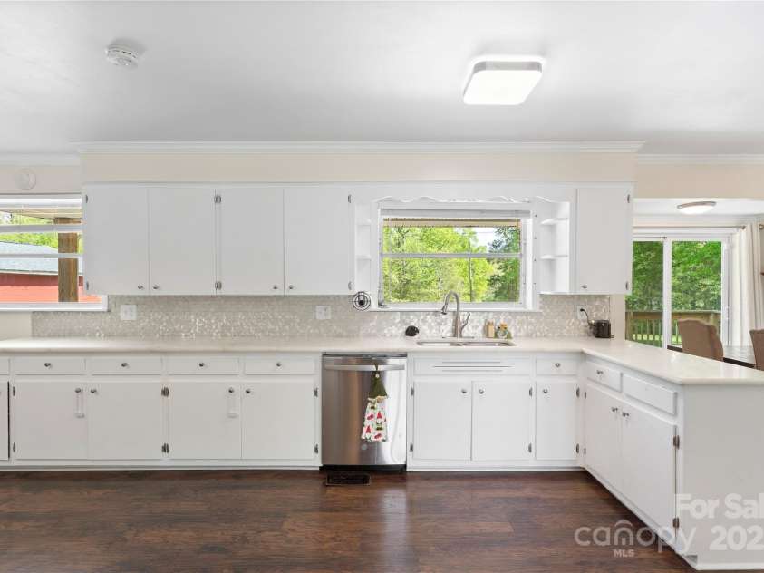 1099 Potter Road, Lancaster, SC 29720.  MLS# CAR4243884, YatesRealty ID 10098. 