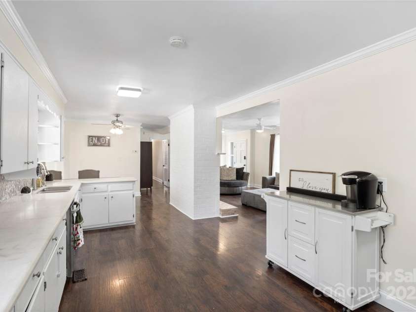 1099 Potter Road, Lancaster, SC 29720.  MLS# CAR4243884, YatesRealty ID 10098. 