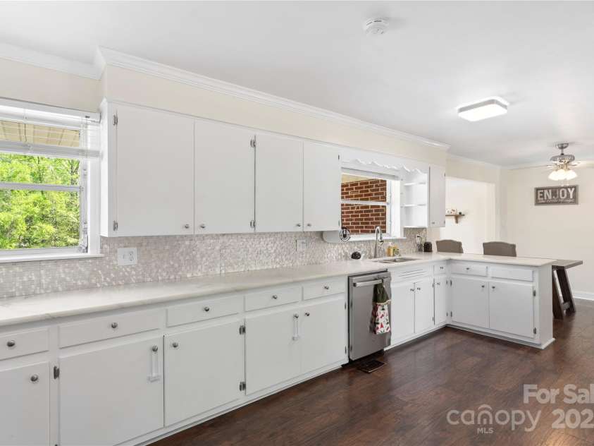 1099 Potter Road, Lancaster, SC 29720.  MLS# CAR4243884, YatesRealty ID 10098. 