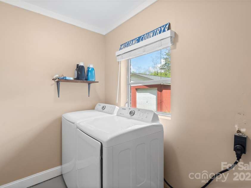 1099 Potter Road, Lancaster, SC 29720.  MLS# CAR4243884, YatesRealty ID 10098. 