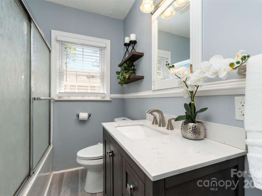 3612 The Plaza, Charlotte, NC 28205.  MLS# CAR4252499, YatesRealty ID 10099. 