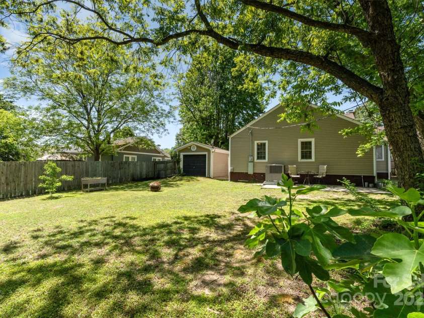 3612 The Plaza, Charlotte, NC 28205.  MLS# CAR4252499, YatesRealty ID 10099. 