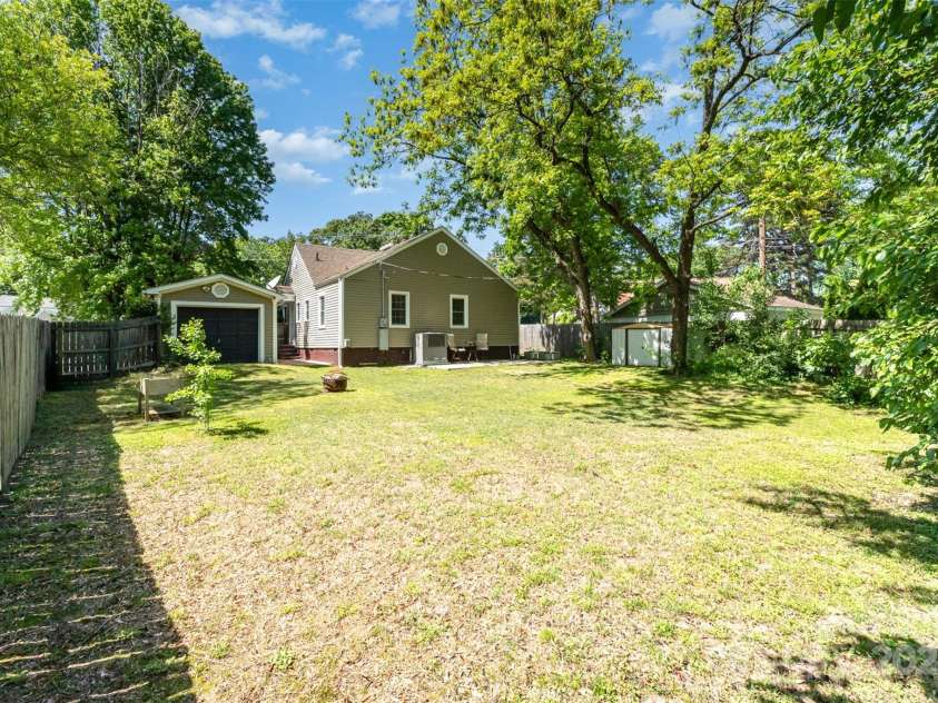3612 The Plaza, Charlotte, NC 28205.  MLS# CAR4252499, YatesRealty ID 10099. 