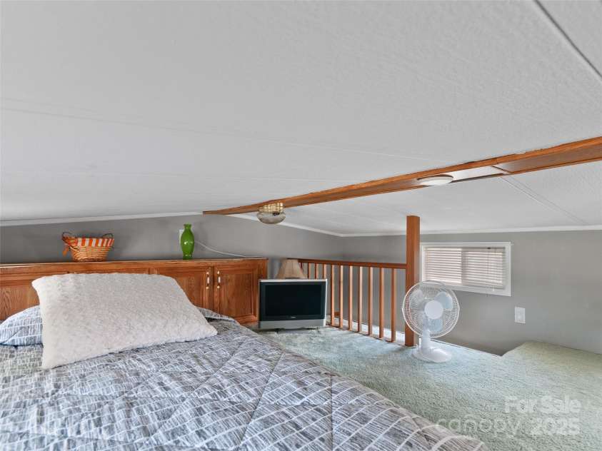 158 & 161 Summer Place Drive, Waynesville, NC 28785.  MLS# CAR4293767, YatesRealty ID 101. 