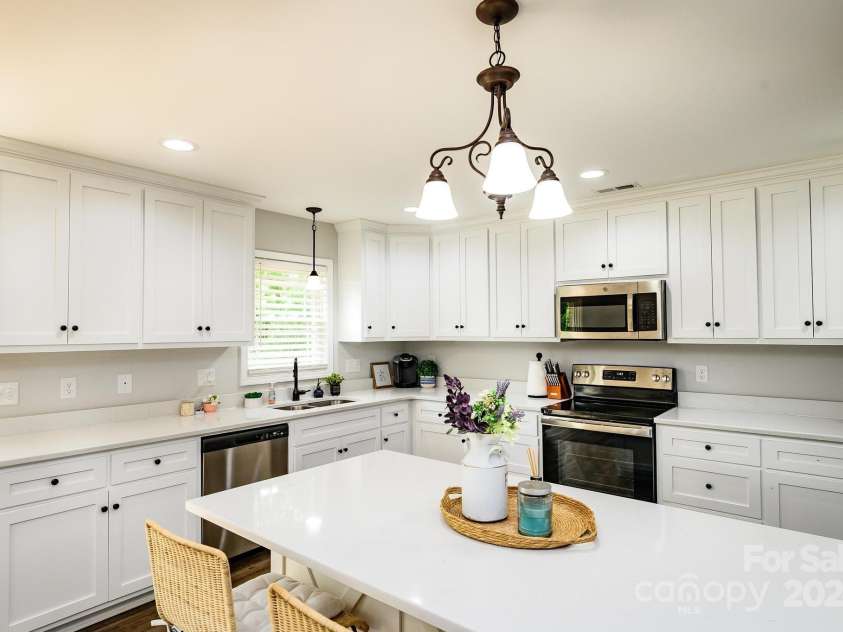 539 C Avenue, Maiden, NC 28650.  MLS# CAR4138036, YatesRealty ID 101. 
