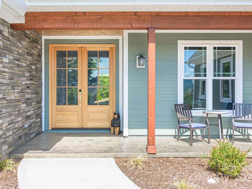 131 Dawn Mist Court, Hendersonville, NC 28791.  MLS# CAR4327661, YatesRealty ID 1010. 