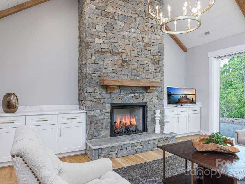 131 Dawn Mist Court, Hendersonville, NC 28791.  MLS# CAR4327661, YatesRealty ID 1010. 