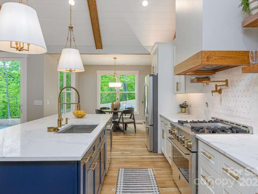 131 Dawn Mist Court, Hendersonville, NC 28791.  MLS# CAR4327661, YatesRealty ID 1010. 