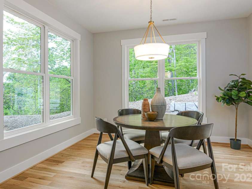 131 Dawn Mist Court, Hendersonville, NC 28791.  MLS# CAR4327661, YatesRealty ID 1010. 