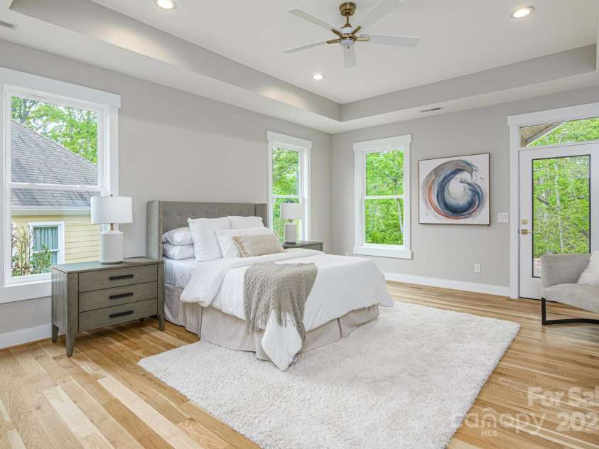 131 Dawn Mist Court, Hendersonville, NC 28791.  MLS# CAR4327661, YatesRealty ID 1010. 