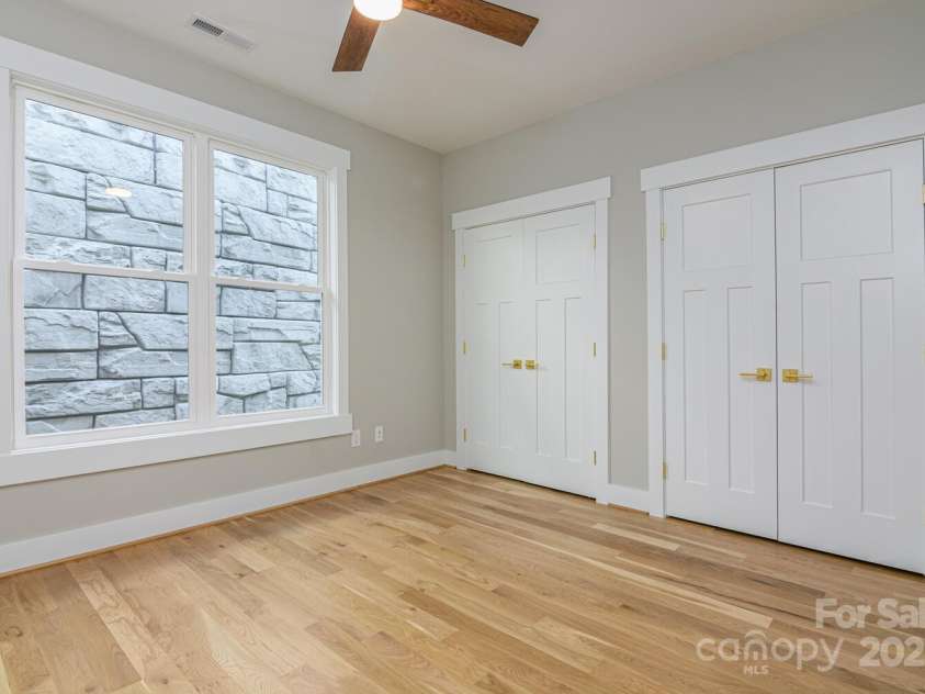 131 Dawn Mist Court, Hendersonville, NC 28791.  MLS# CAR4327661, YatesRealty ID 1010. 