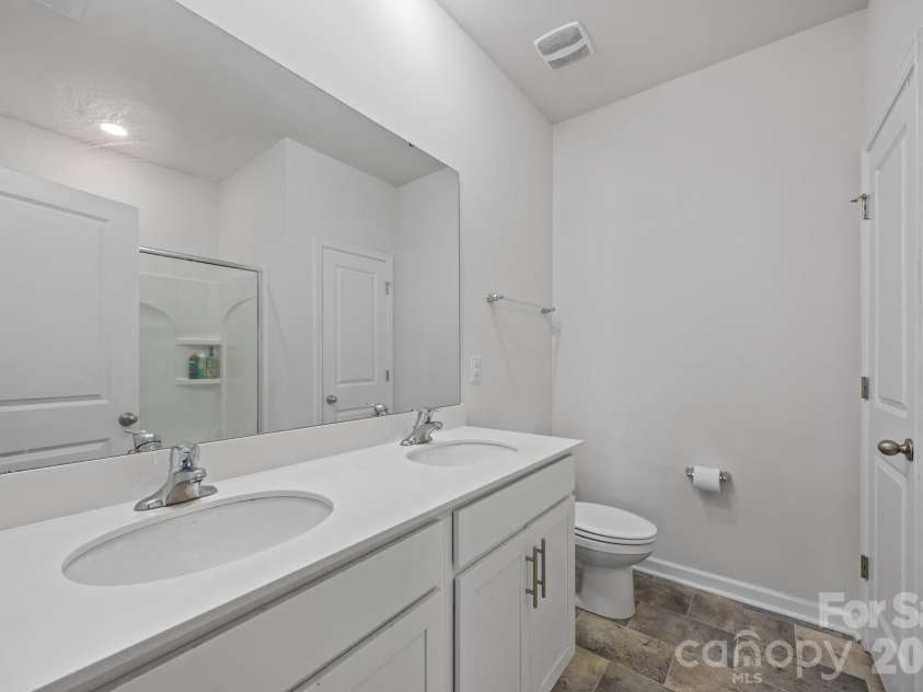 209 Marathon Lane, Candler, NC 28715.  MLS# CAR4352447, YatesRealty ID 10101. 
