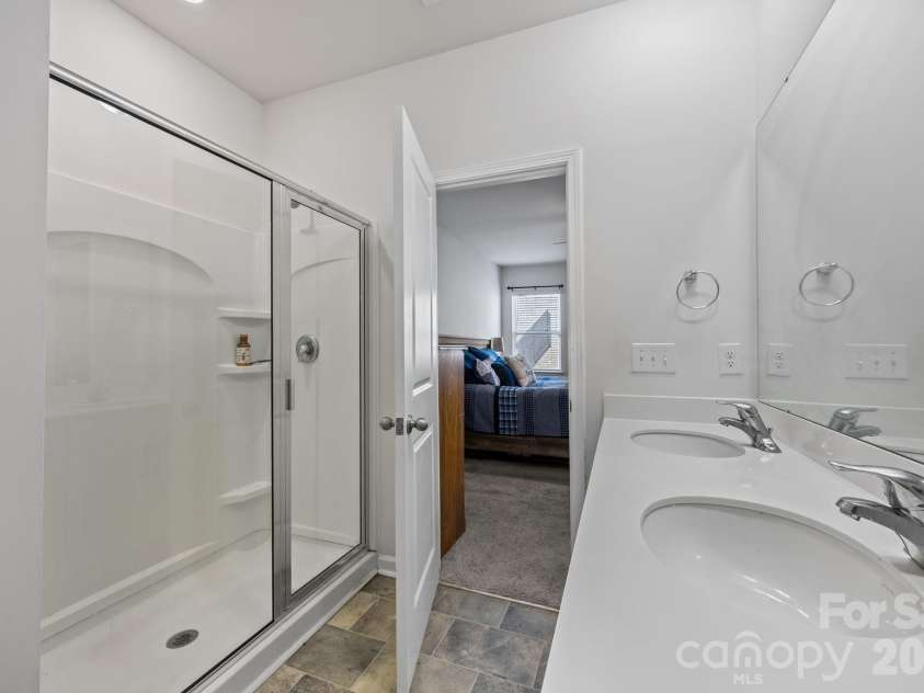 209 Marathon Lane, Candler, NC 28715.  MLS# CAR4352447, YatesRealty ID 10101. 