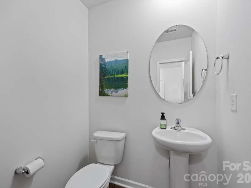 209 Marathon Lane, Candler, NC 28715.  MLS# CAR4352447, YatesRealty ID 10101. 
