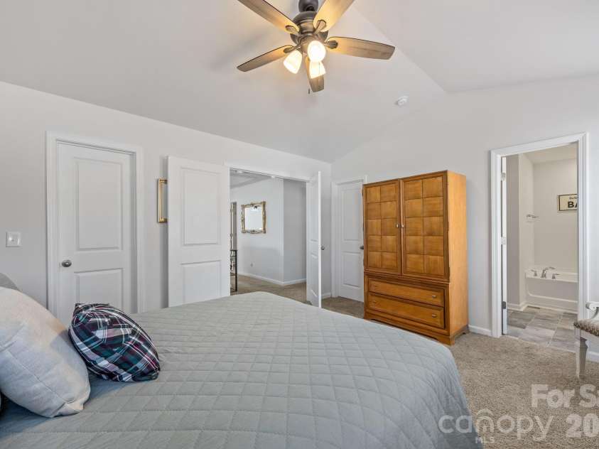 209 Marathon Lane, Candler, NC 28715.  MLS# CAR4352447, YatesRealty ID 10101. 