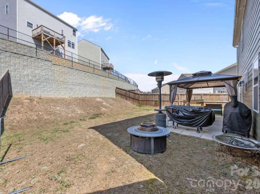 209 Marathon Lane, Candler, NC 28715.  MLS# CAR4352447, YatesRealty ID 10101. 