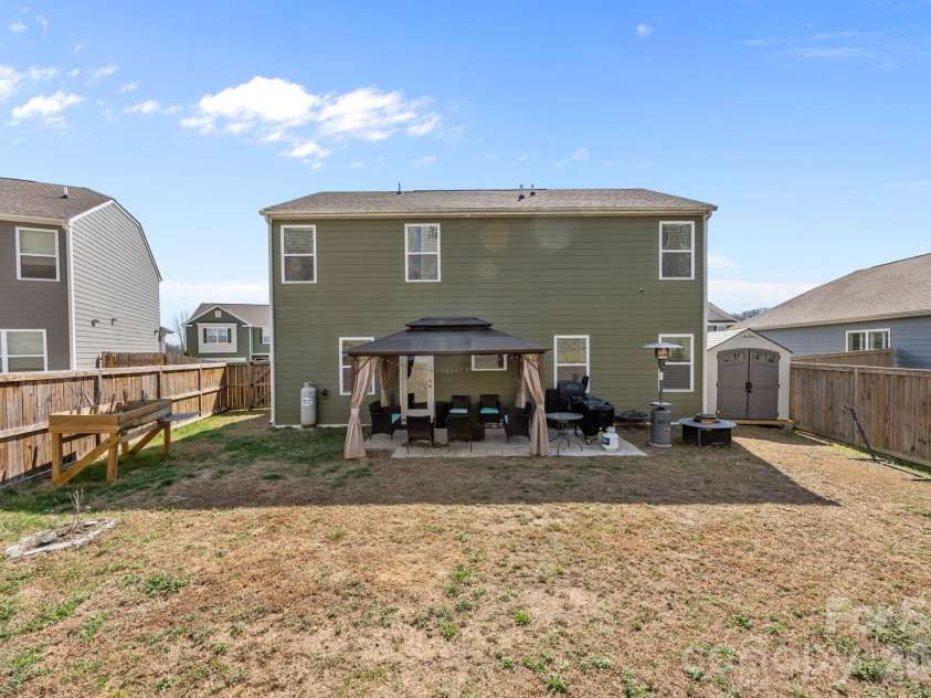 209 Marathon Lane, Candler, NC 28715.  MLS# CAR4352447, YatesRealty ID 10101. 