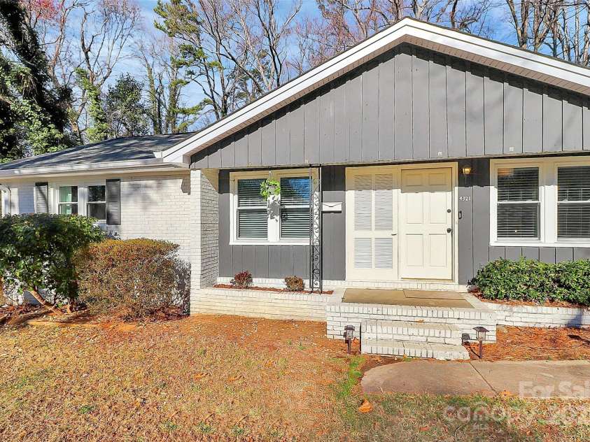 4321 Gillespie Court, Charlotte, NC 28205.  MLS# CAR4217984, YatesRealty ID 10101. 